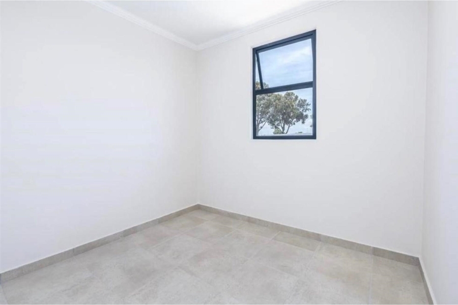 To Let 2 Bedroom Property for Rent in Austinville Western Cape